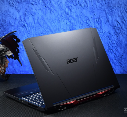 泰国二手准新 笔记本电脑Acer 暗影骑士 擎(i7 11800H/16GB/512GB/RTX3060) 游戏笔记本